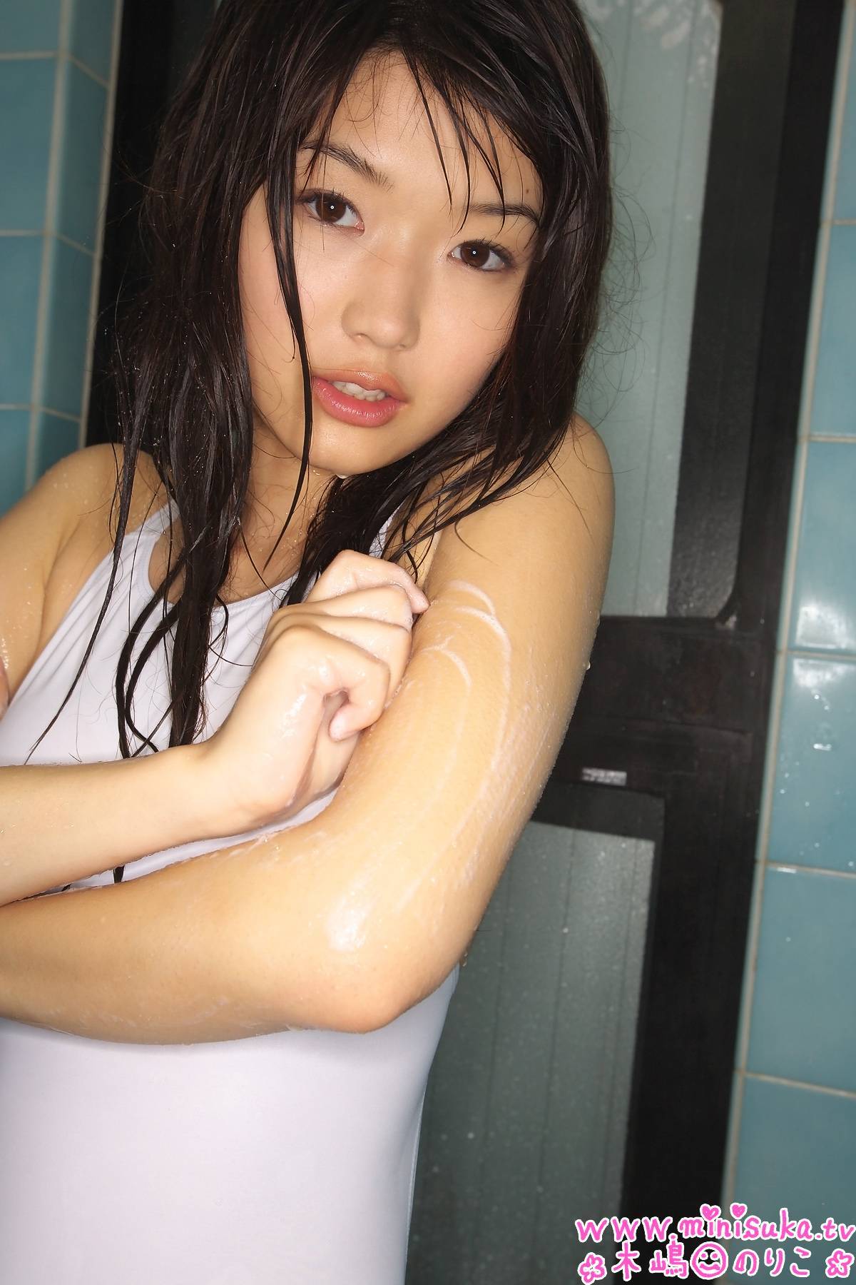 KIJIMA Noriko (2) Minisuka. TV Japanese high school girl